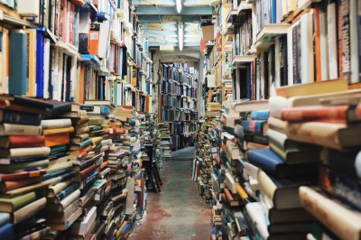 On the trail of unusual bookshops in Paris