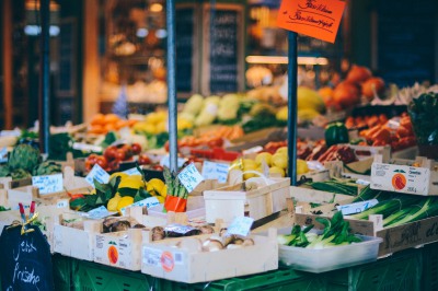 Strolls in the markets of Paris