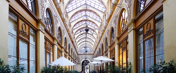 Take advantage of the sales to discover the covered passages of Paris